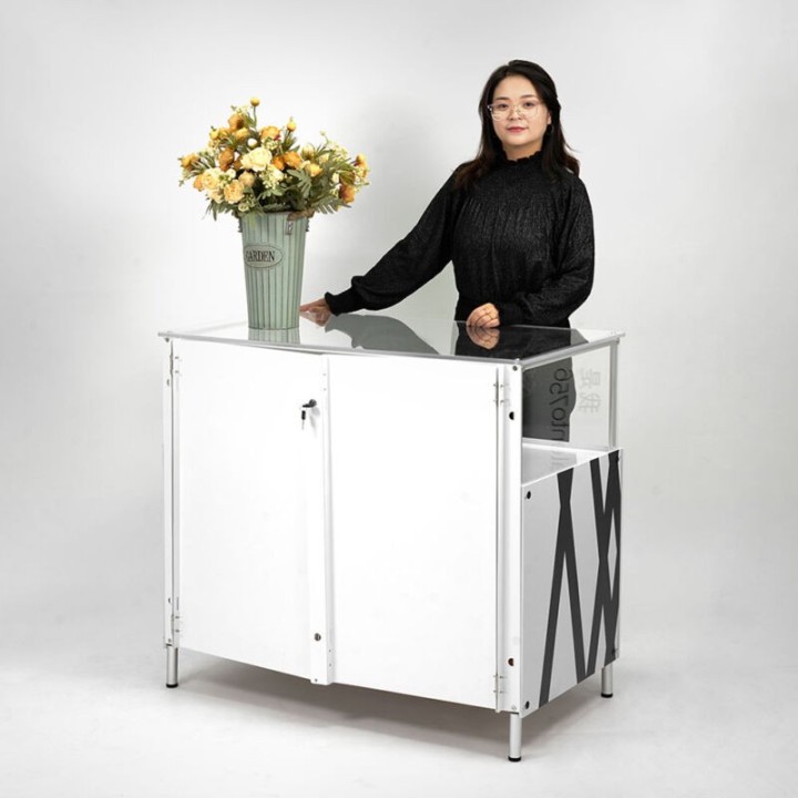 Portable plexiglass display case - Expo stand