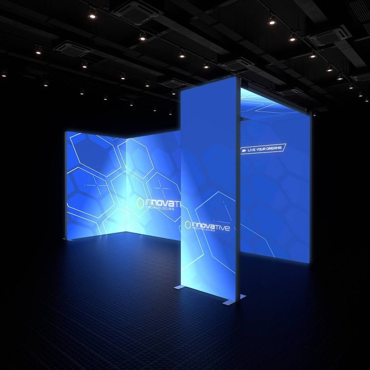Double-sided LED light wall 600 × 300 cm | Stand Expo